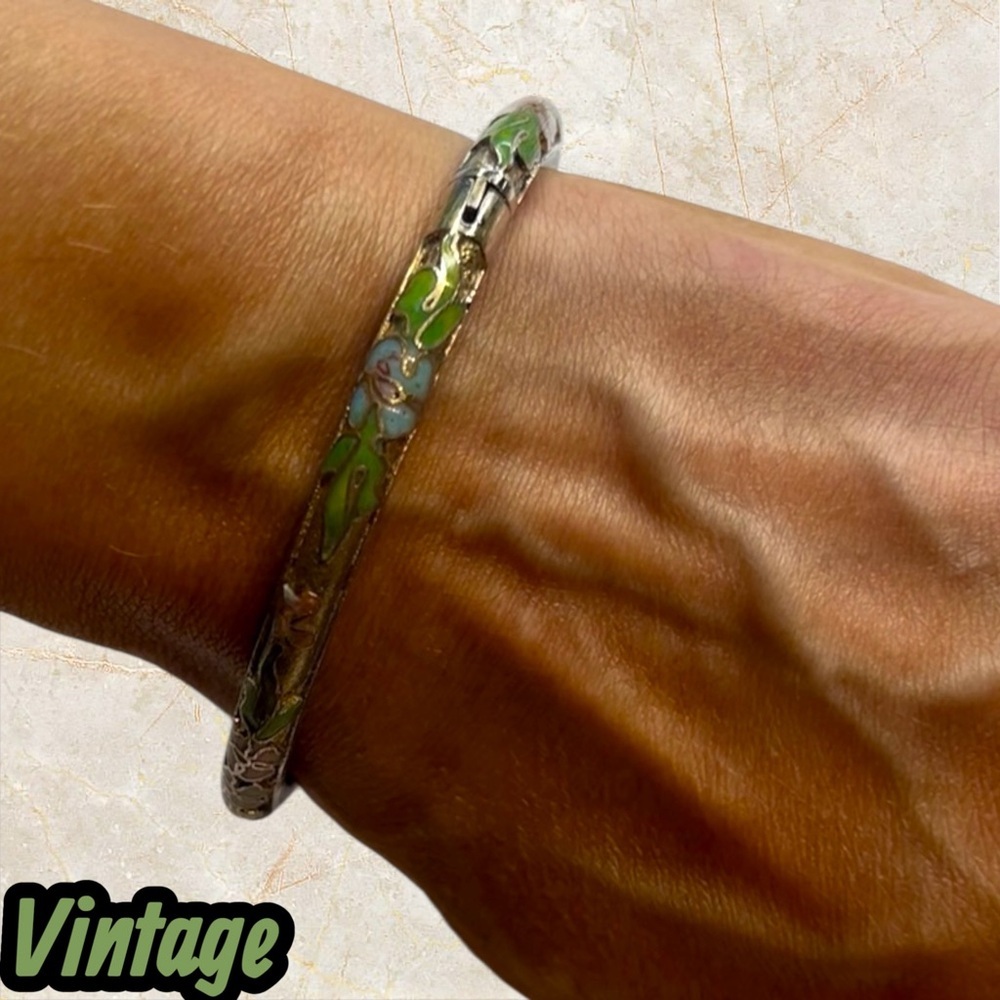 Vintage Blur and Green Floral Bangle Bracelet